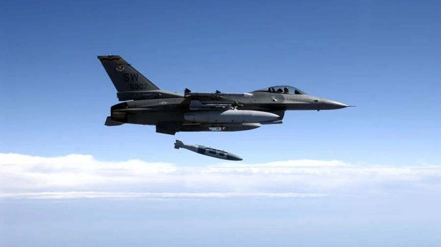 Austin announced Ramstein's agreement on training of Ukrainian pilots on F-16s