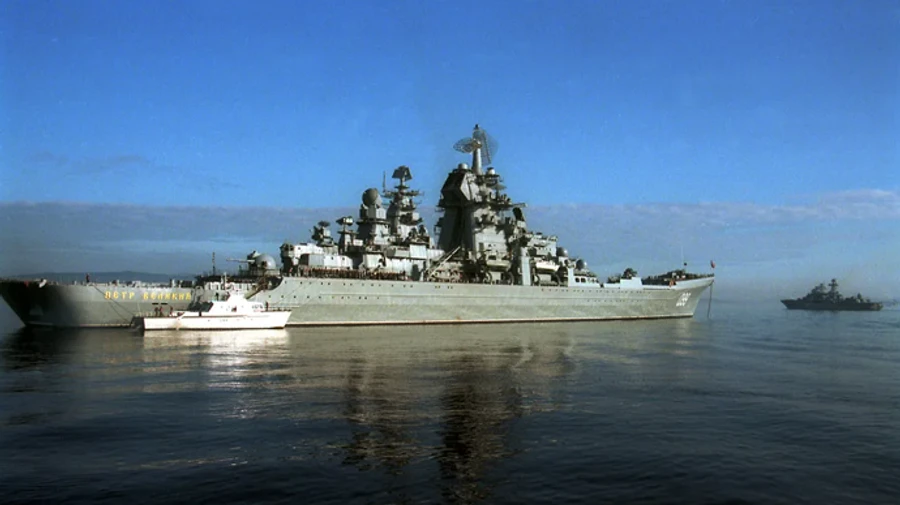 Флагман флота РФ Петр Великий могут списать, потому что нет денег на ремонт – росСМИ