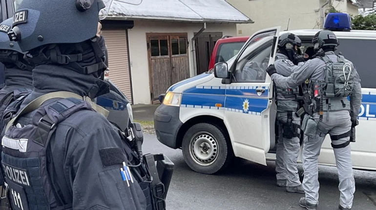 Скинути Шольца за порадами РФ: як князь, ексдепутатка та військові готували путч у Німеччині