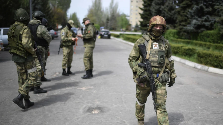 Russian authorities report shooting involving group of unknowns in Kherson city centre