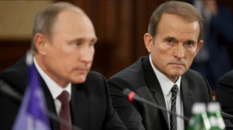 У МОЗ відреагували на заяви Медведчука про російську вакцину