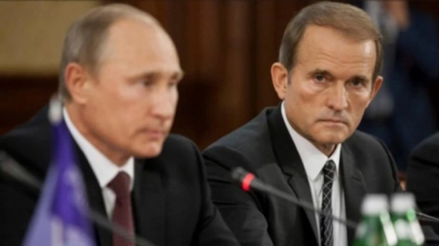 У МОЗ відреагували на заяви Медведчука про російську вакцину