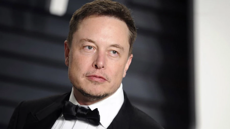 Маск спросил у белорусов, чем им помочь