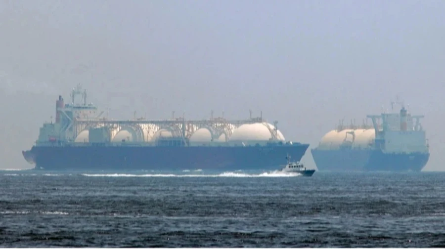 Russia offers discounted sanctioned gas to South Asian countries – Bloomberg