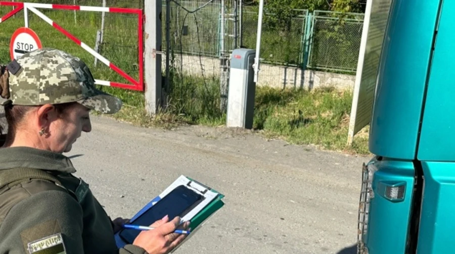 Пункт пропуску на кордоні з Молдовою відновив роботу після атаки Шахедів