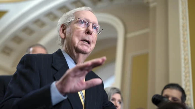 Партія Трампа втрачає головного адвоката України: що означає відставка Макконнелла у Сенаті США