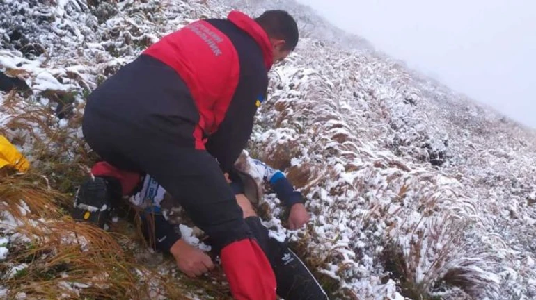 На Говерле погиб турист, еще одного спасли