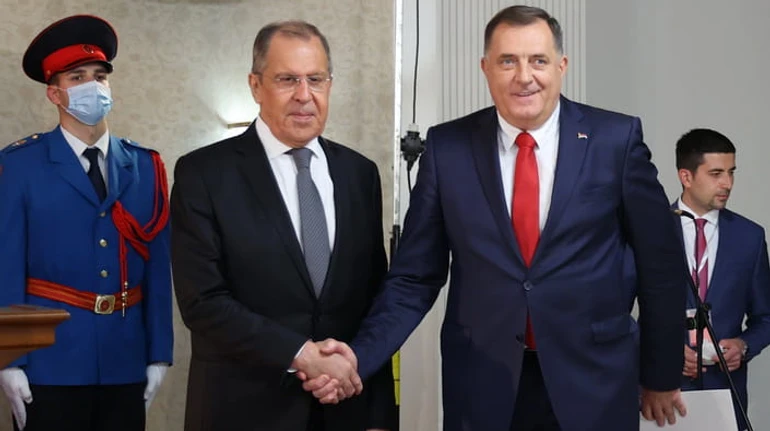 Атака на запобіжники: як РФ підштовхує Боснію до нової війни