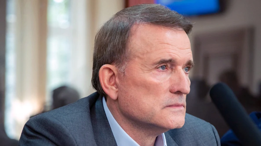 Замість арешту чи мільярдної застави суд відправив Медведчука додому