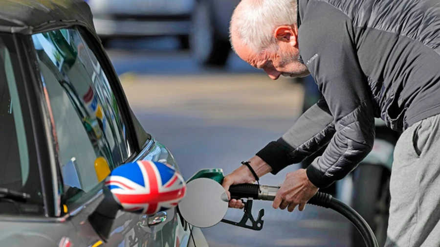 Топливный кризис в Британии: военных привлекли для перевозки цистерн на АЗС