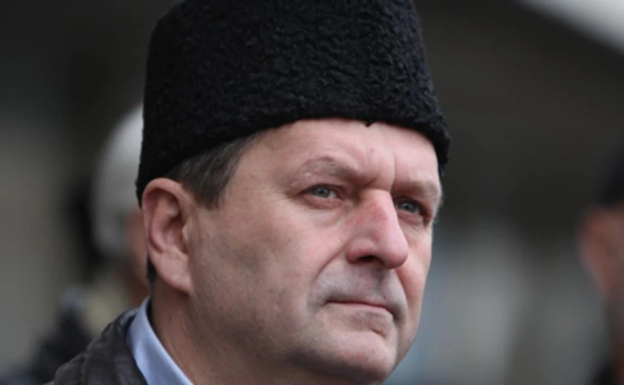 Порошенко наградил орденами Чийгоза и Умерова