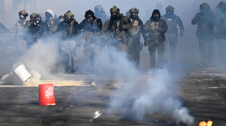 В Миннеаполисе федеральные агенты застрелили второго человека за месяц