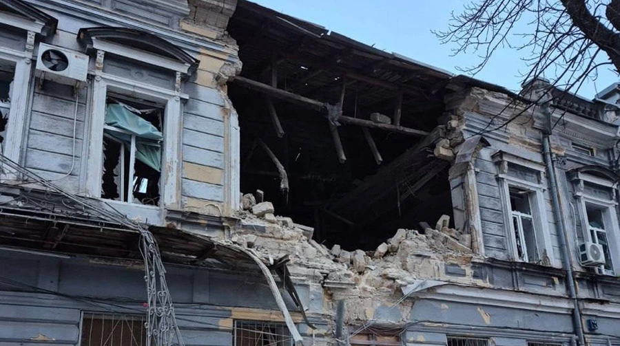 Russian attack damages Odesa law school housed in listed historic building – photos