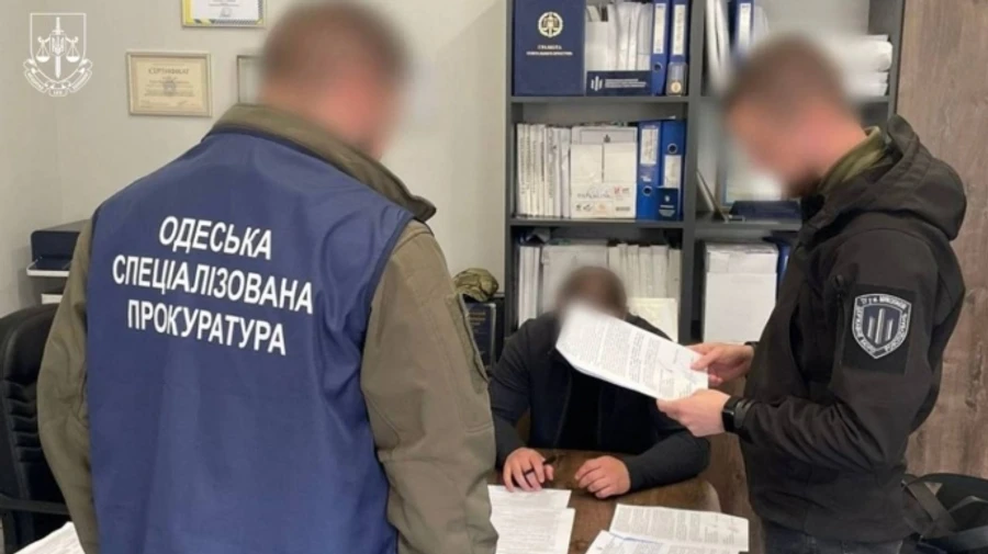 Розстріл поліцейських на Вінниччині: підозрюваним допомагали тікати двоє військових