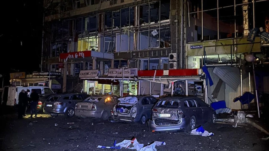 Russians bombard Chuhuiv, injuring seven civilians with 3-year-old girl among them – photo