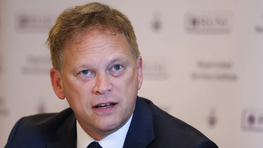 Министр обороны Британии: Путин вынужден с протянутой рукой идти к КНДР