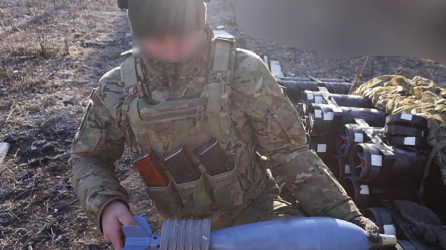 Ukraine's border guards repel two assaults on Bakhmut front during day, killing dozens of Russian soldiers