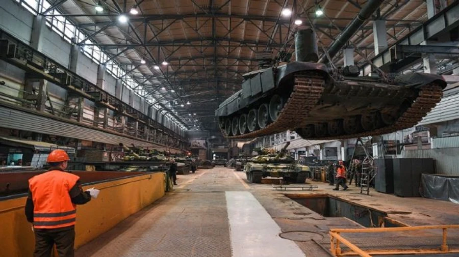 Kremlin carries out covert industrial mobilisation – Ukrainian intelligence