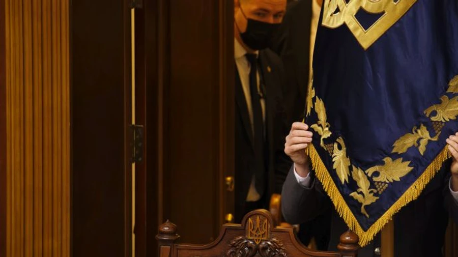 Рада заслухає голів Міноборони й МОЗ, а ідею Порошенка не підтримали