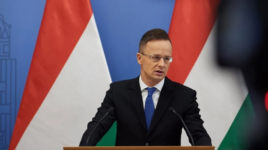 Угорщина вимагає зняти санкції ЄС з кількох російських олігархів