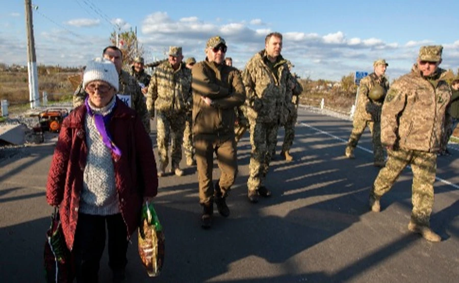 Розведення військ можливе лише після тижня тиші – міністр оборони