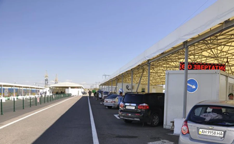 Боевики обстреляли пункт пропуска Марьинка - штаб