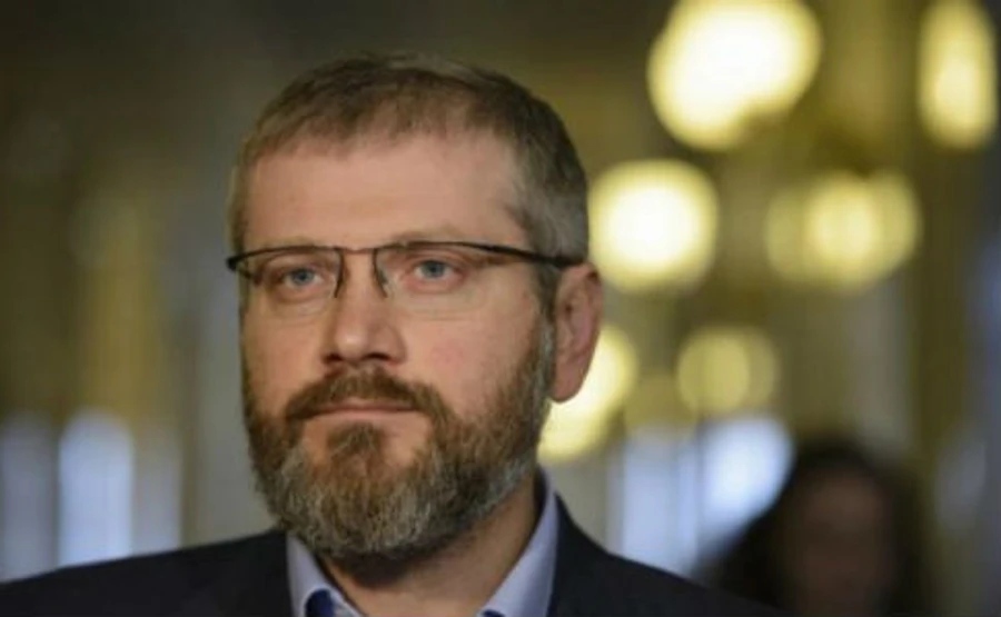 Рада лишила Вілкула недоторканним