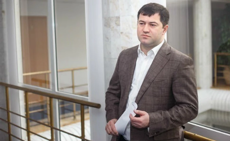 З Насірова зняли електронний браслет