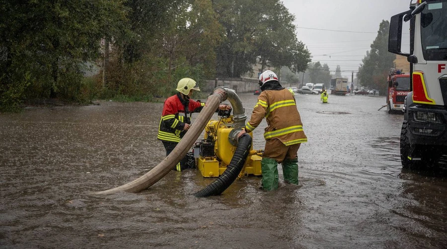Гибель людей в Одессе из-за непогоды: Зеленский поручил выяснить все обстоятельства