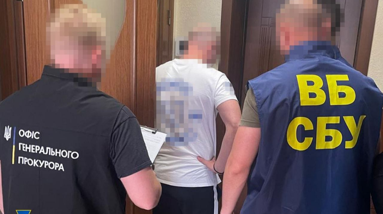 Брав "відкати" за ремонт доріг: затримали заступника голови Хмельницької ОВА