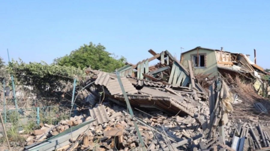 Russians hit Kupiansk-Vuzlovyi with aerial bombs, wounding two people – photos