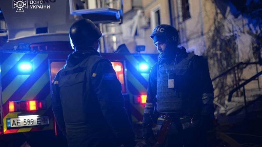 Ukraine's police post video showing first moments after Russian attack on Kryvyi Rih – video