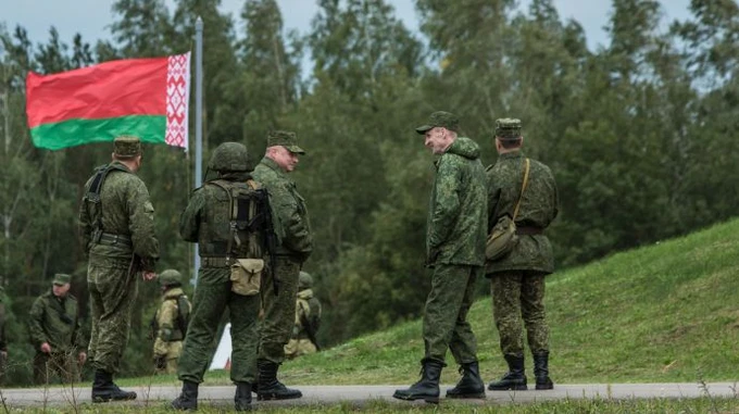 Білорусь анонсувала призов на військові збори в березні