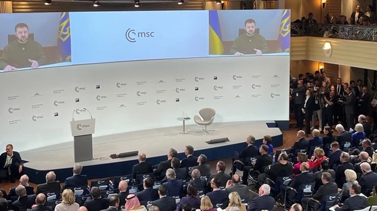 Мюнхен поза зоною комфорту: що змінюють для України мирний план Китаю та підтримка США