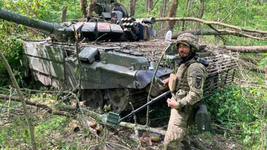 На востоке ВСУ за день отбили 17 атак и сбили два вертолета