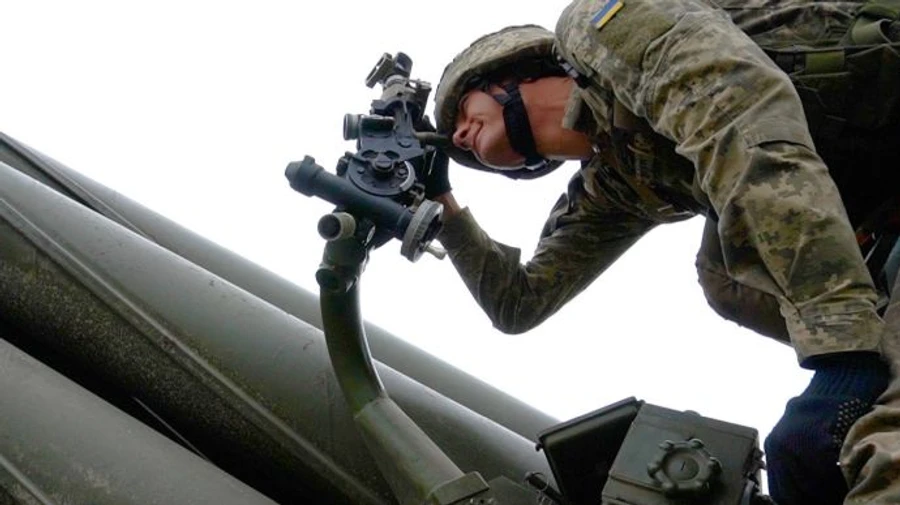 Біля Криму Оси і Смерчі боролися з противником: навчання