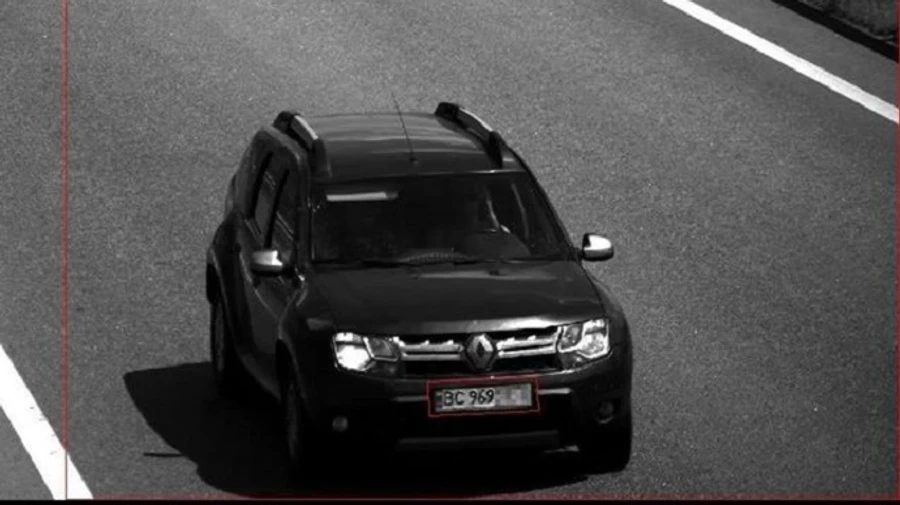 Антирекорды нарушений ПДД: водитель Renault превысил скорость 23 раза за неделю