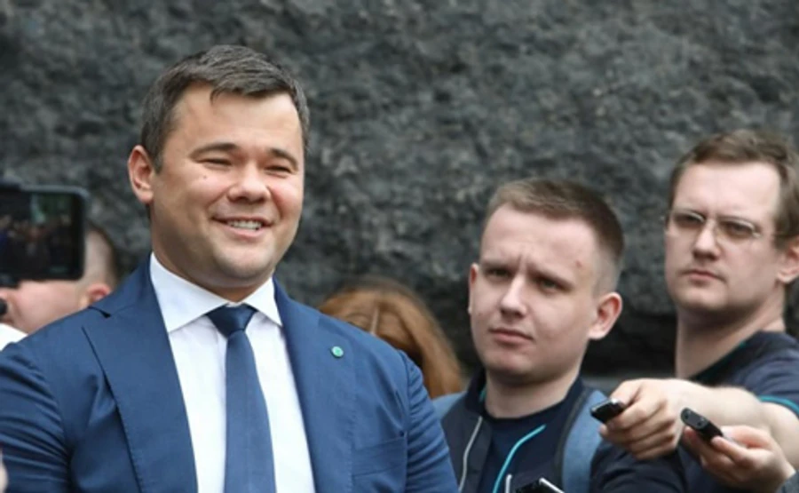 Богдан пояснив дезінформацію про свою відставку: Ми спілкуємося із суспільством без журналістів