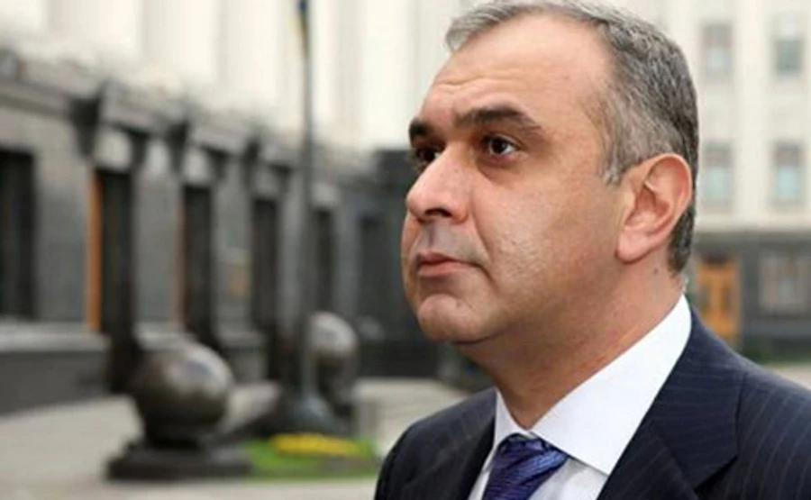 Жвания заявил, что не подавал иск о Порошенко и остальных чиновниках