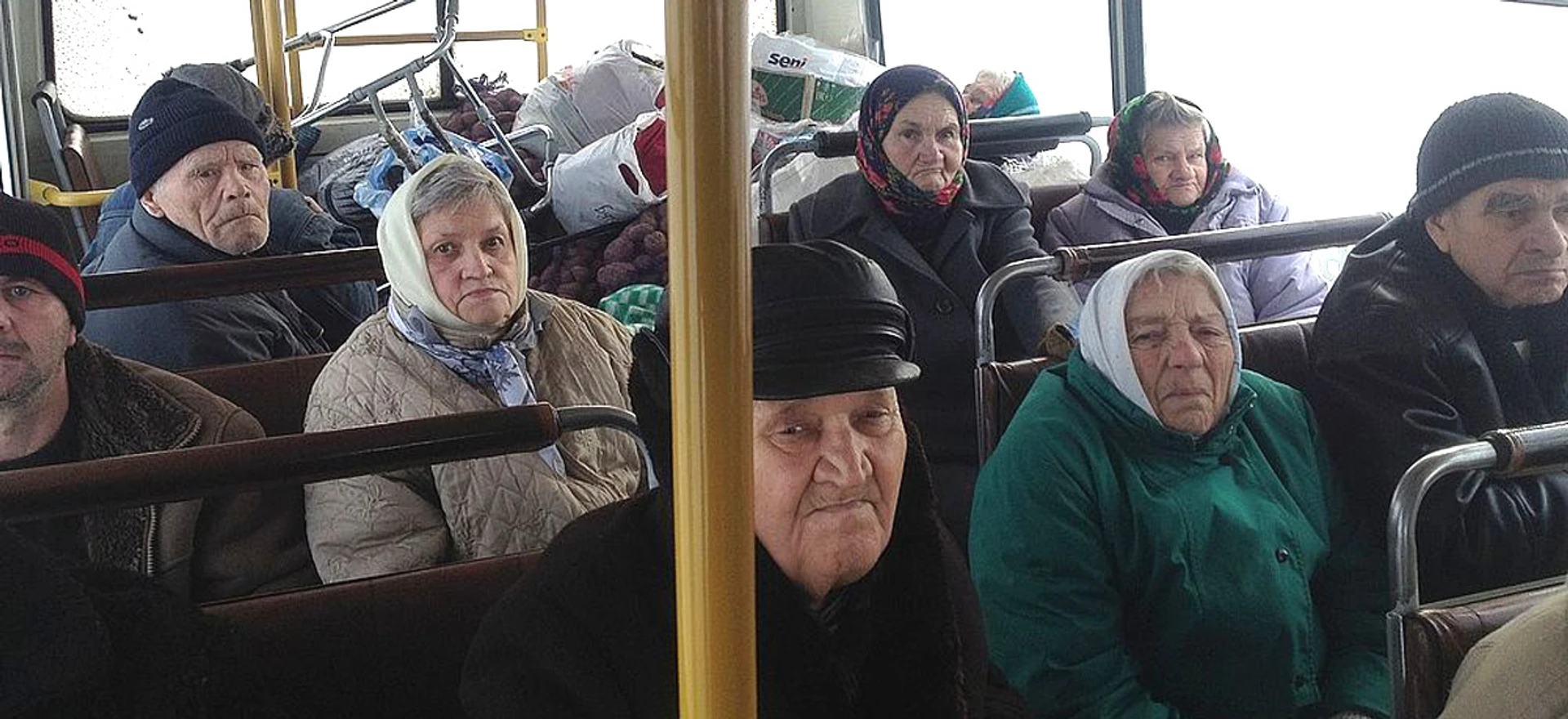 Особенности прифронтовой реальности: почему люди не уезжают из Авдеевки