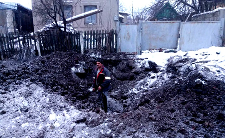 Жебрівський звітував, що готовий евакуювати з Авдіївки 8 тисяч осіб