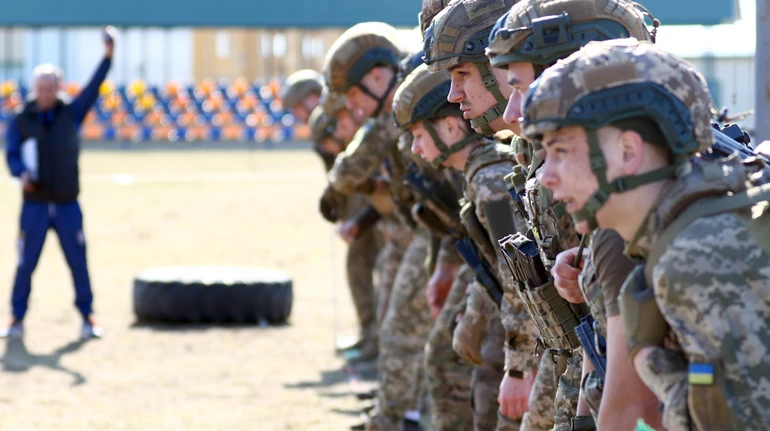У Міноборони розповіли, яка стипендія в курсантів військових вишів у 2026 році