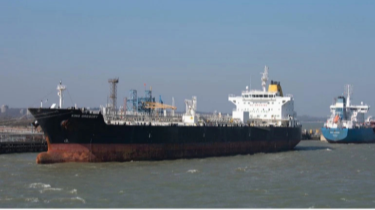 Russia's oil revenues rise to 2022 levels, Bloomberg reports