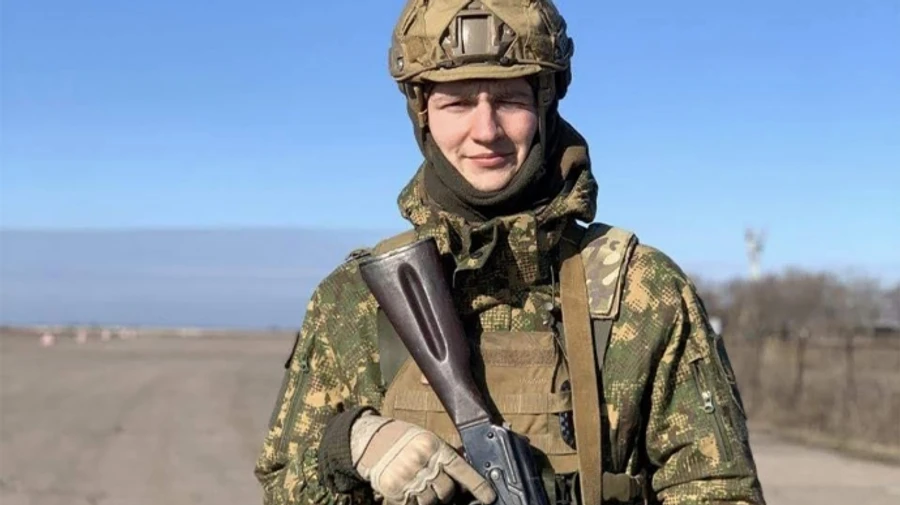 Mum! I'm home: 22-year-old Ukrainian soldier who swam across gulf to get to Azovstal returns from Russian captivity – photo