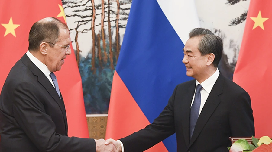 Chinese Foreign Minister heads to Russia after consultations with US on Ukraine