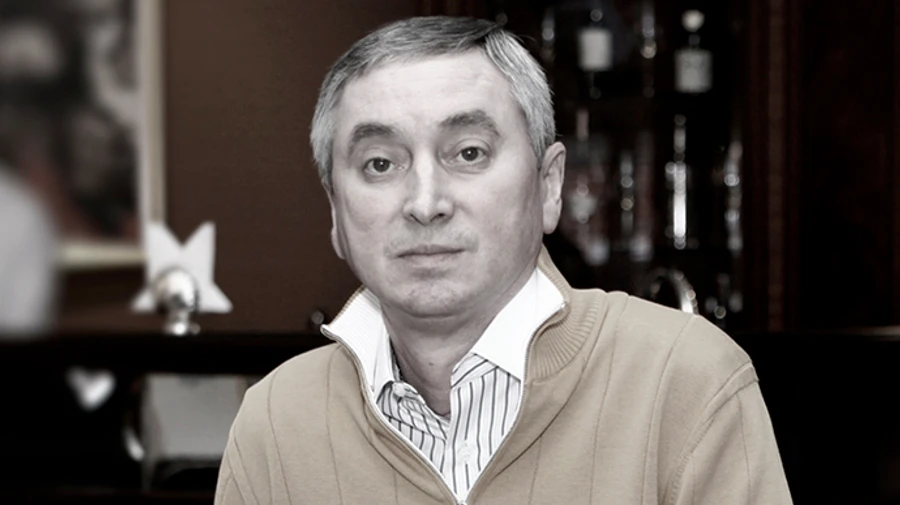 Помер старший брат Ахметова