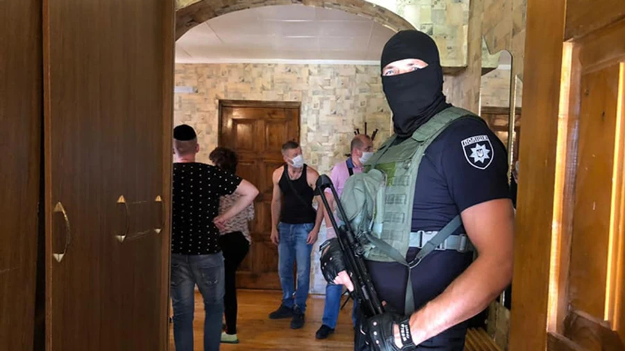 Поліція викрила реабілітаційні центри, де незаконно утримували людей