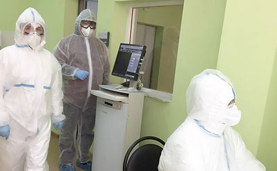 У Києві 39 важких хворих на COVID-19, серед церковників 9 нових випадків