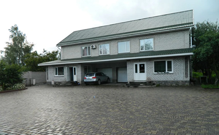 У Кременчуці в двір підприємця кинули гранату