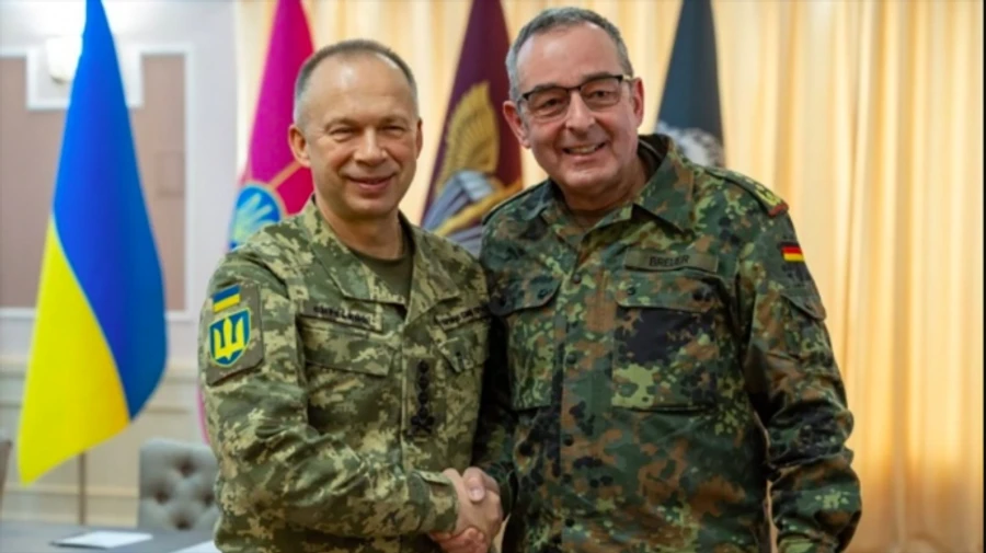 German Armed Forces' inspector general meets Ukraine's commander-in-chief in Kyiv